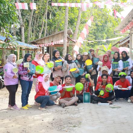 BERTEPATAN HARI JADI KAB BANJAR & MENYAMBUT HUT RI PEMDES BAWAHAN PASAR MEMERIAHKAN DENGN LOMBA 17AN